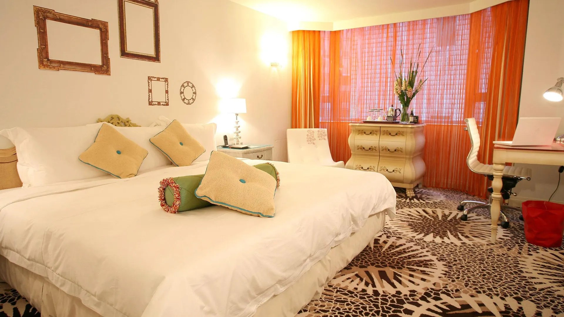Hotel The Luxe Manor Hong Kong