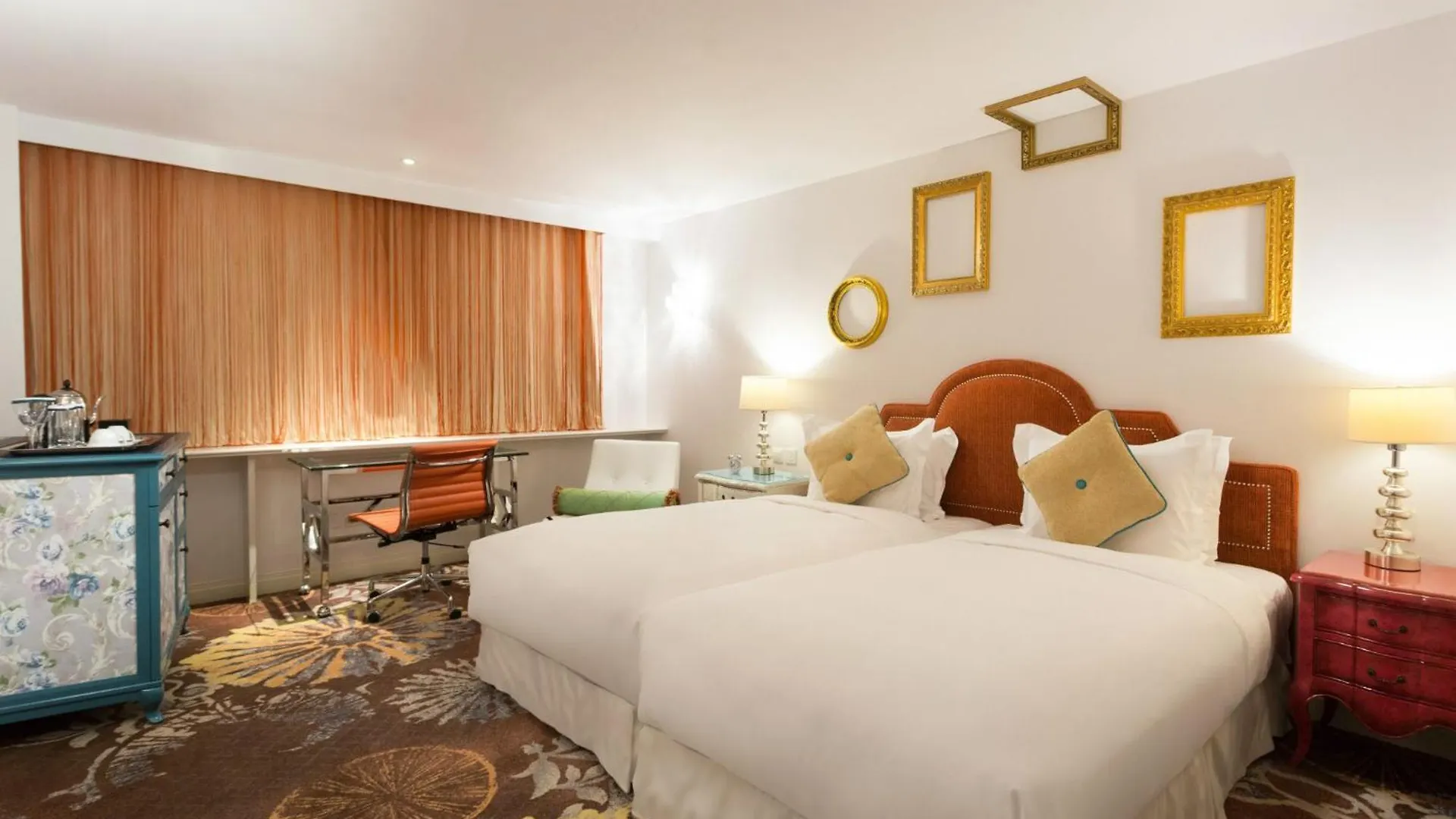 The Luxe Manor Hotel Hong Kong 4*,  China