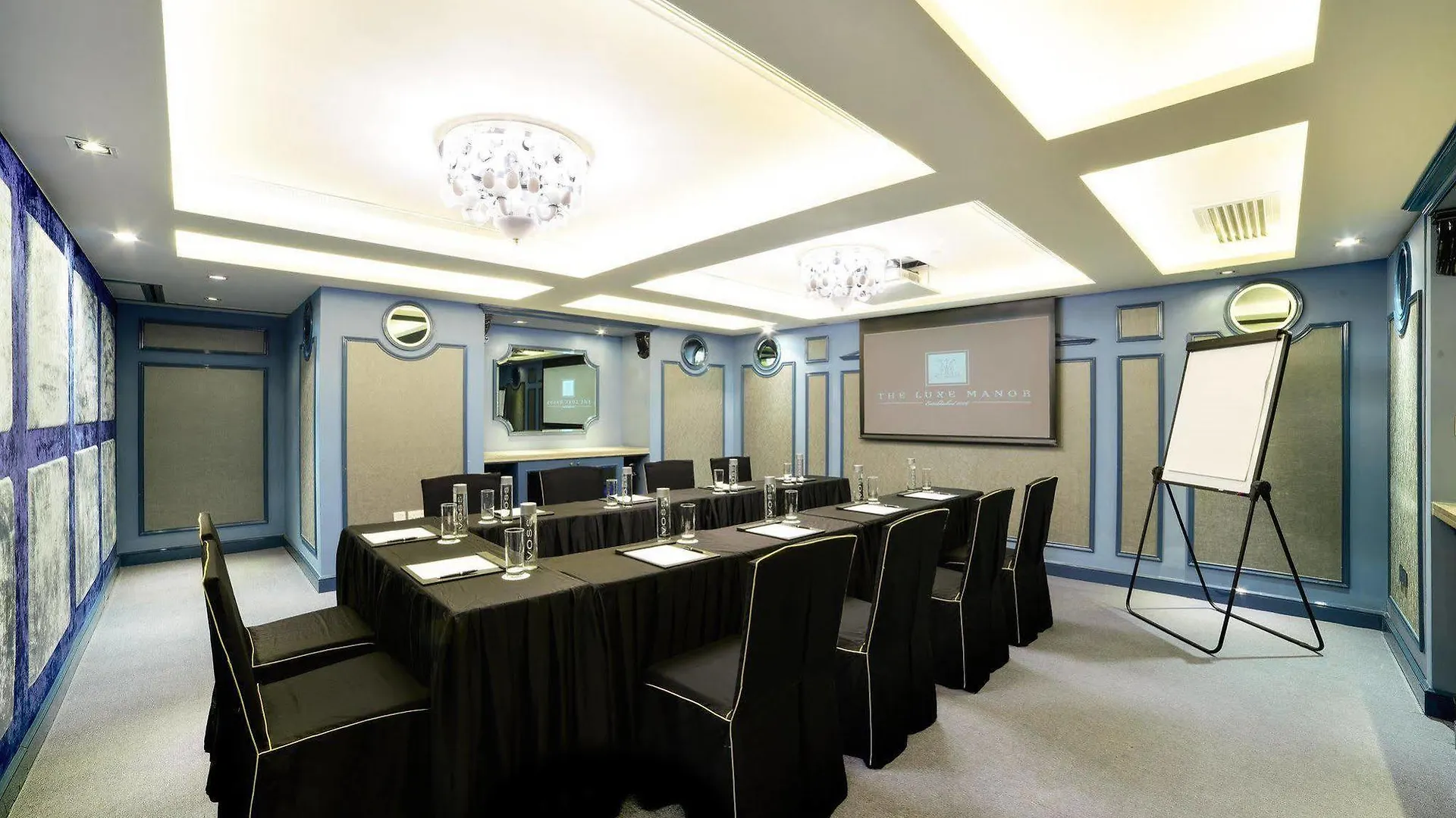 The Luxe Manor Hotel Hong Kong 4*,  China