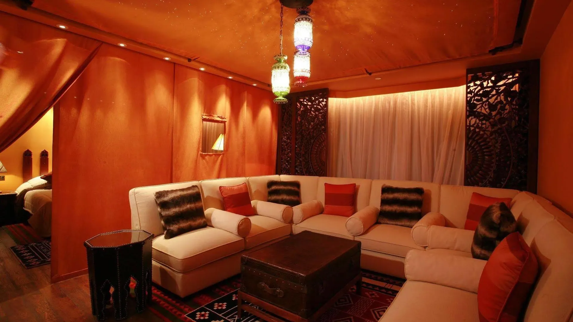 The Luxe Manor Hotel Hong Kong